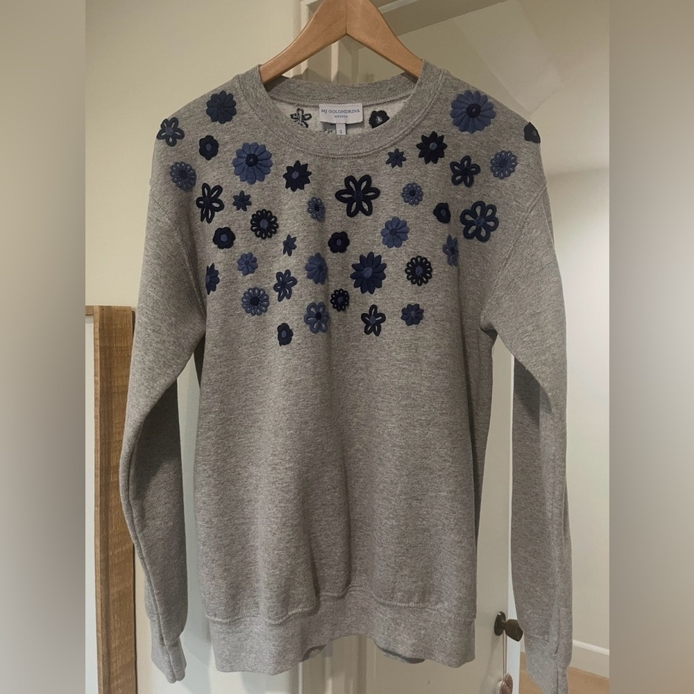 Mi Golondrina Hand embroidered sweater